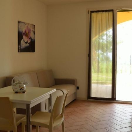 Residence Karina Moniga del Garda Екстериор снимка