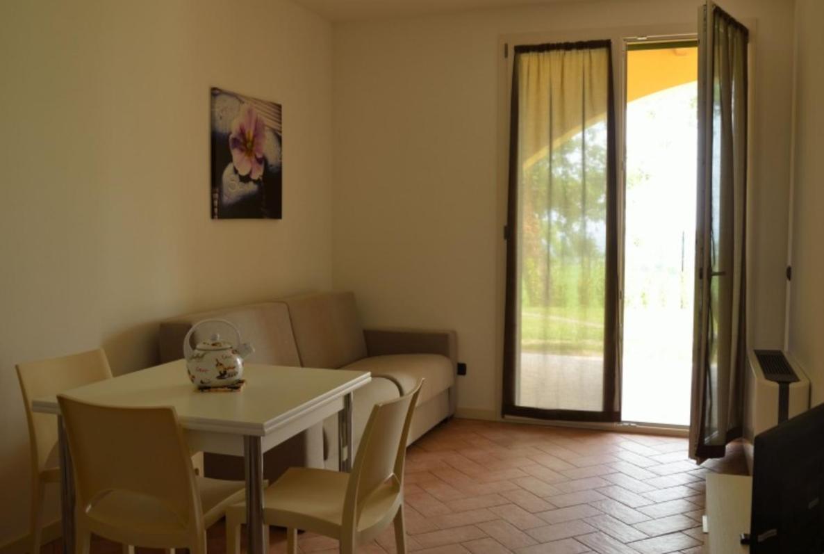 Residence Karina Moniga del Garda Екстериор снимка